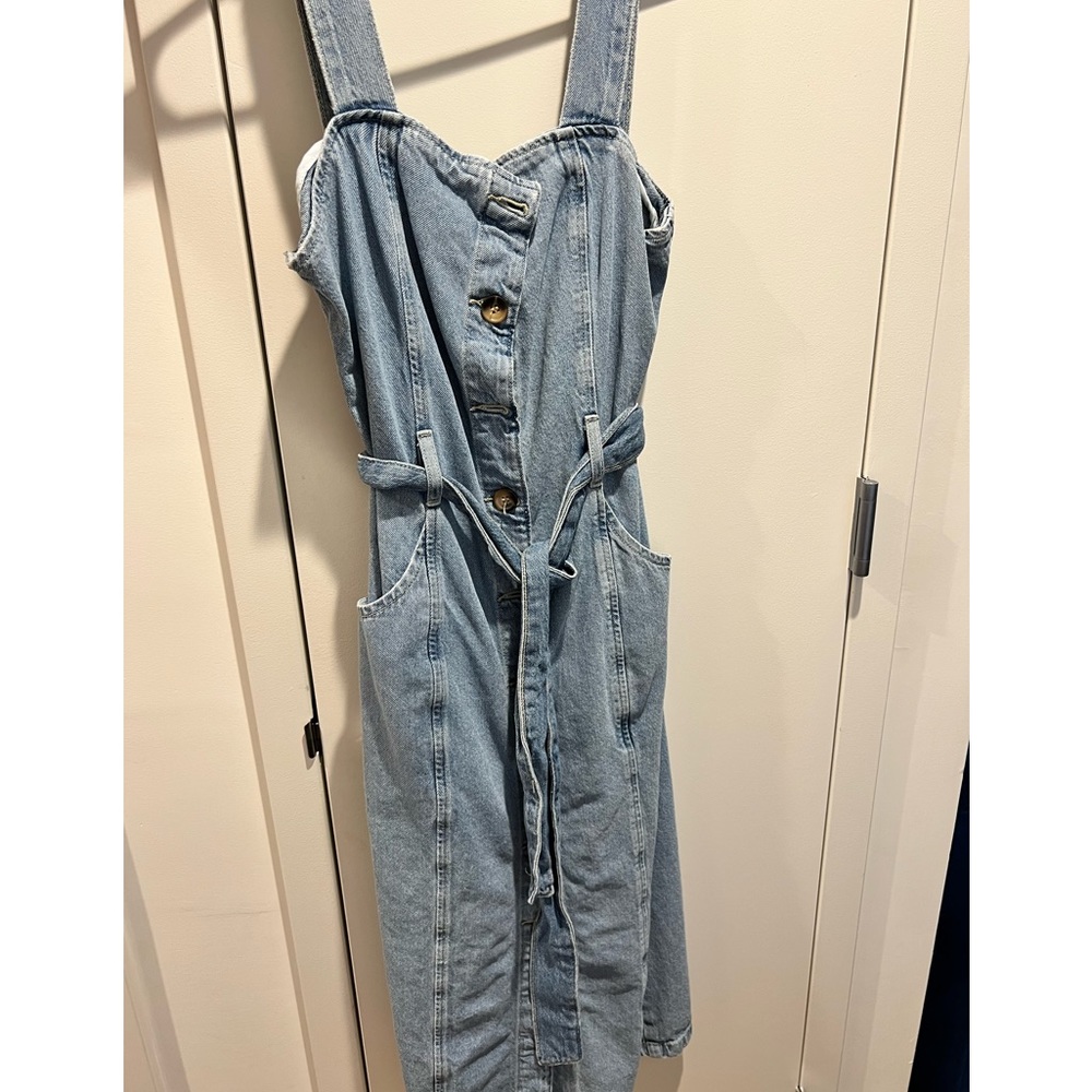 Denim Dress, sweetheart neckline, midi length